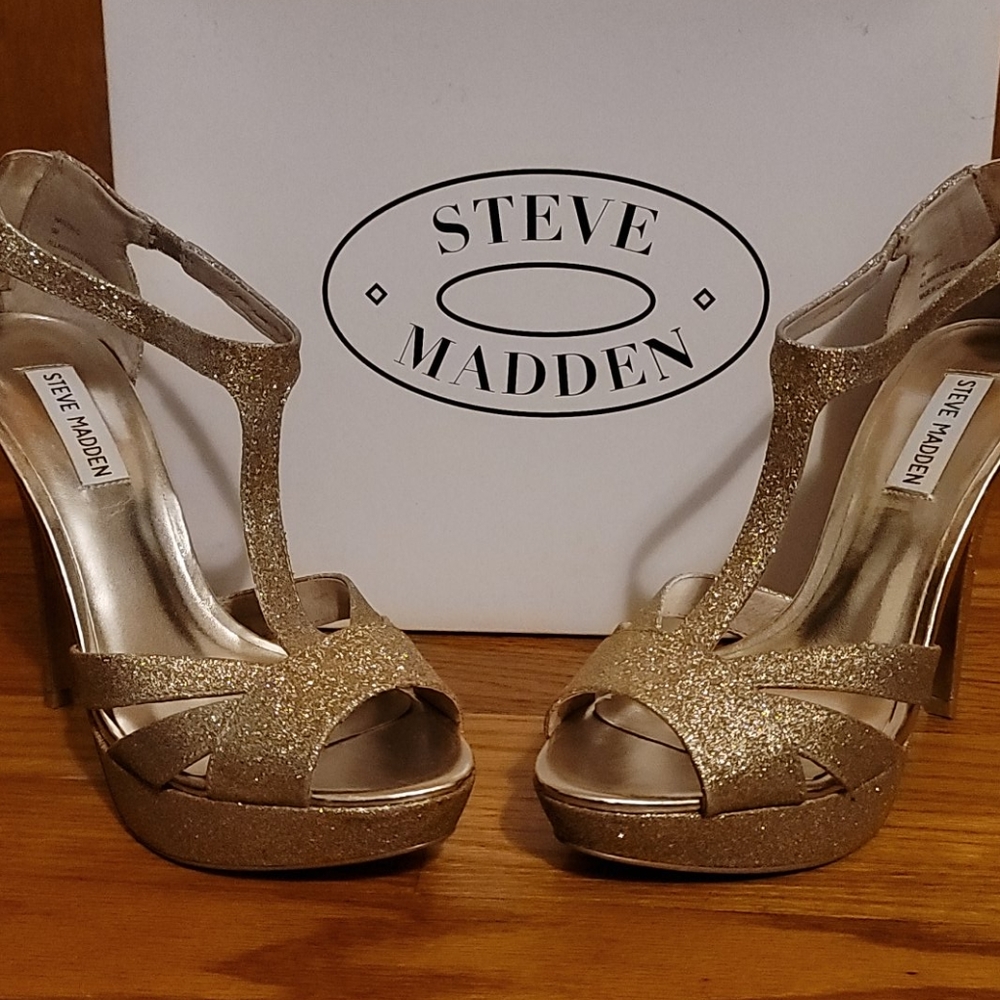 Gold glitter heels